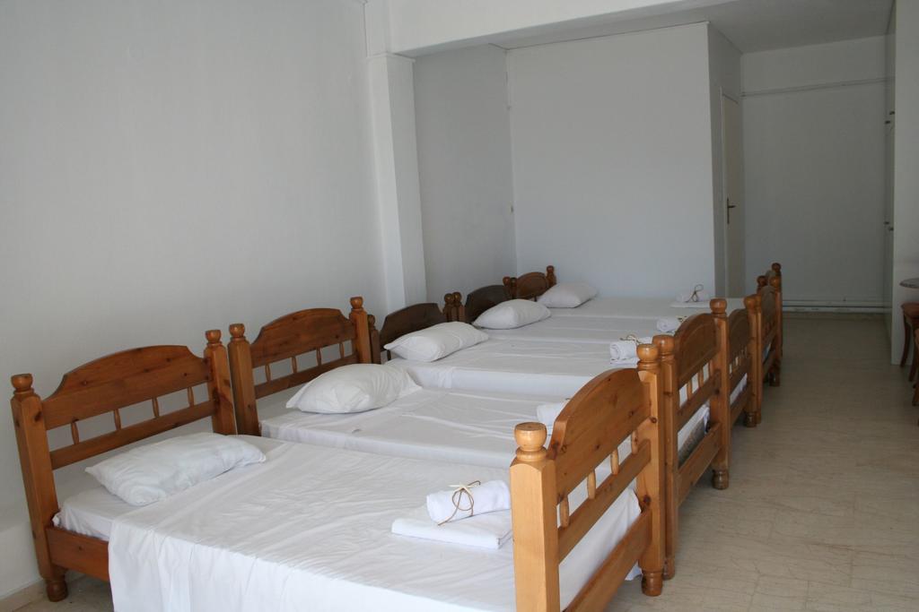 Revis Station Plataria Hotel Екстериор снимка