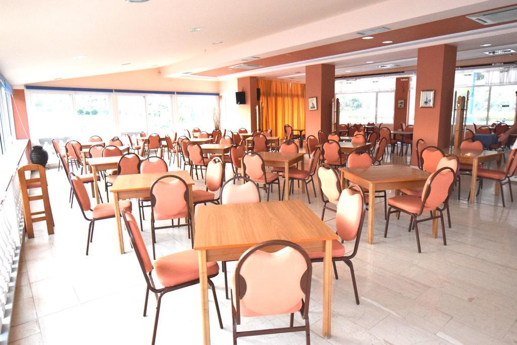 Revis Station Plataria Hotel Екстериор снимка