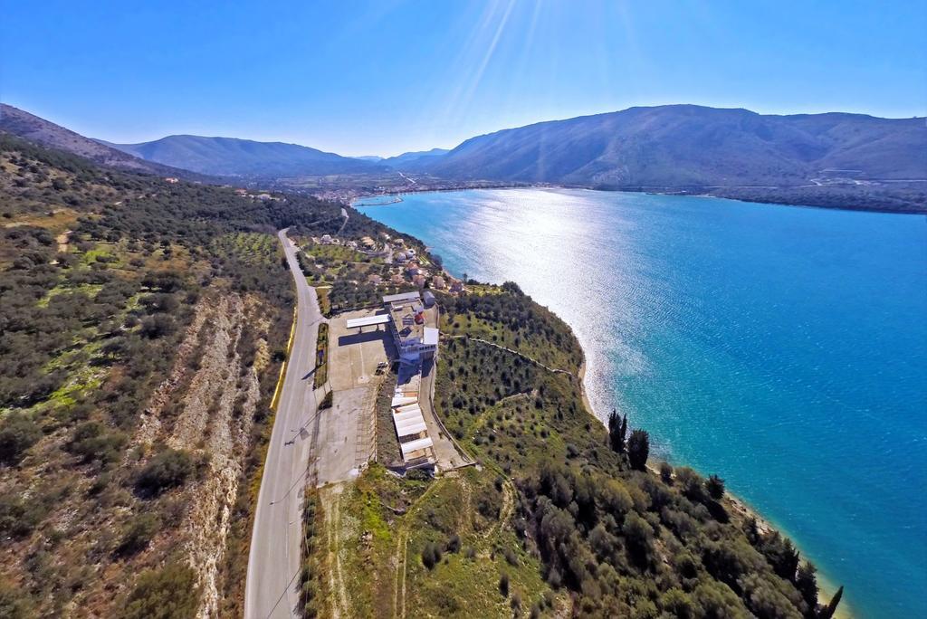 Revis Station Plataria Hotel Екстериор снимка
