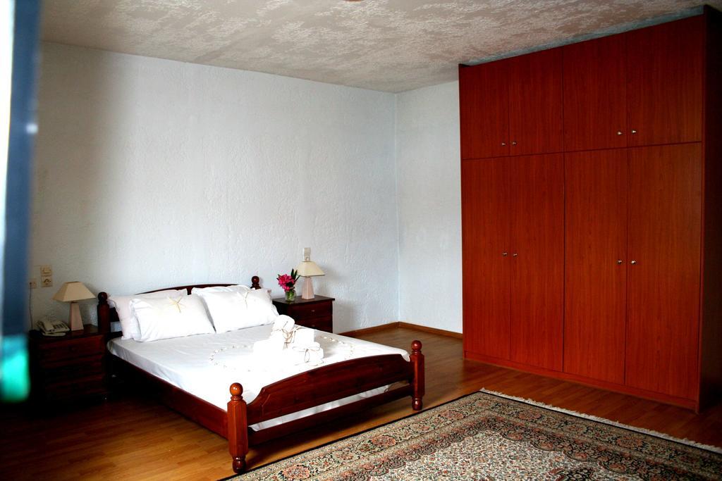 Revis Station Plataria Hotel Екстериор снимка