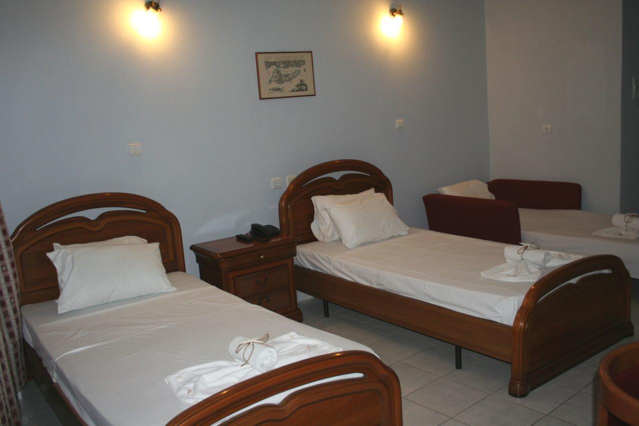 Revis Station Plataria Hotel Екстериор снимка