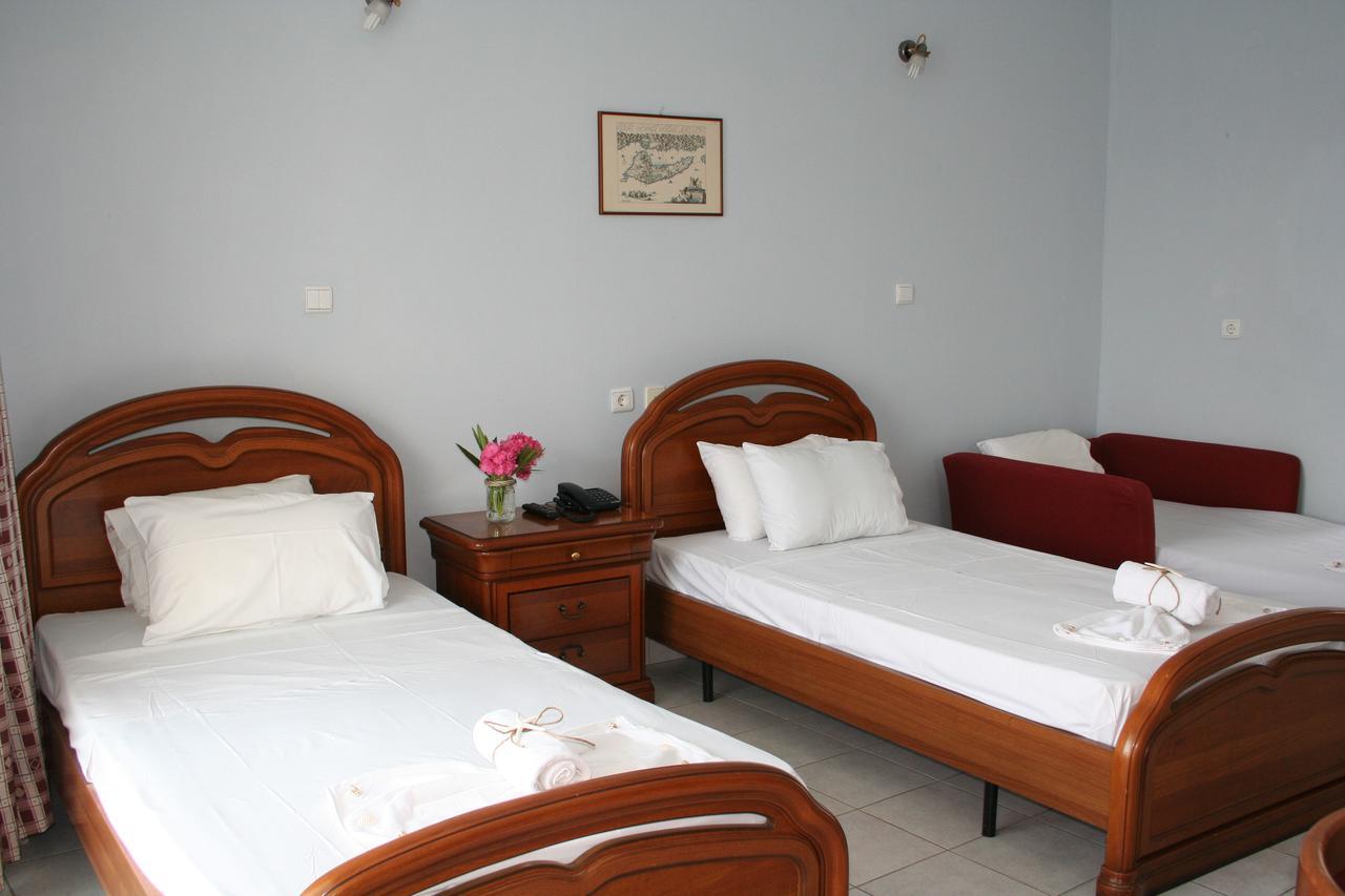 Revis Station Plataria Hotel Екстериор снимка