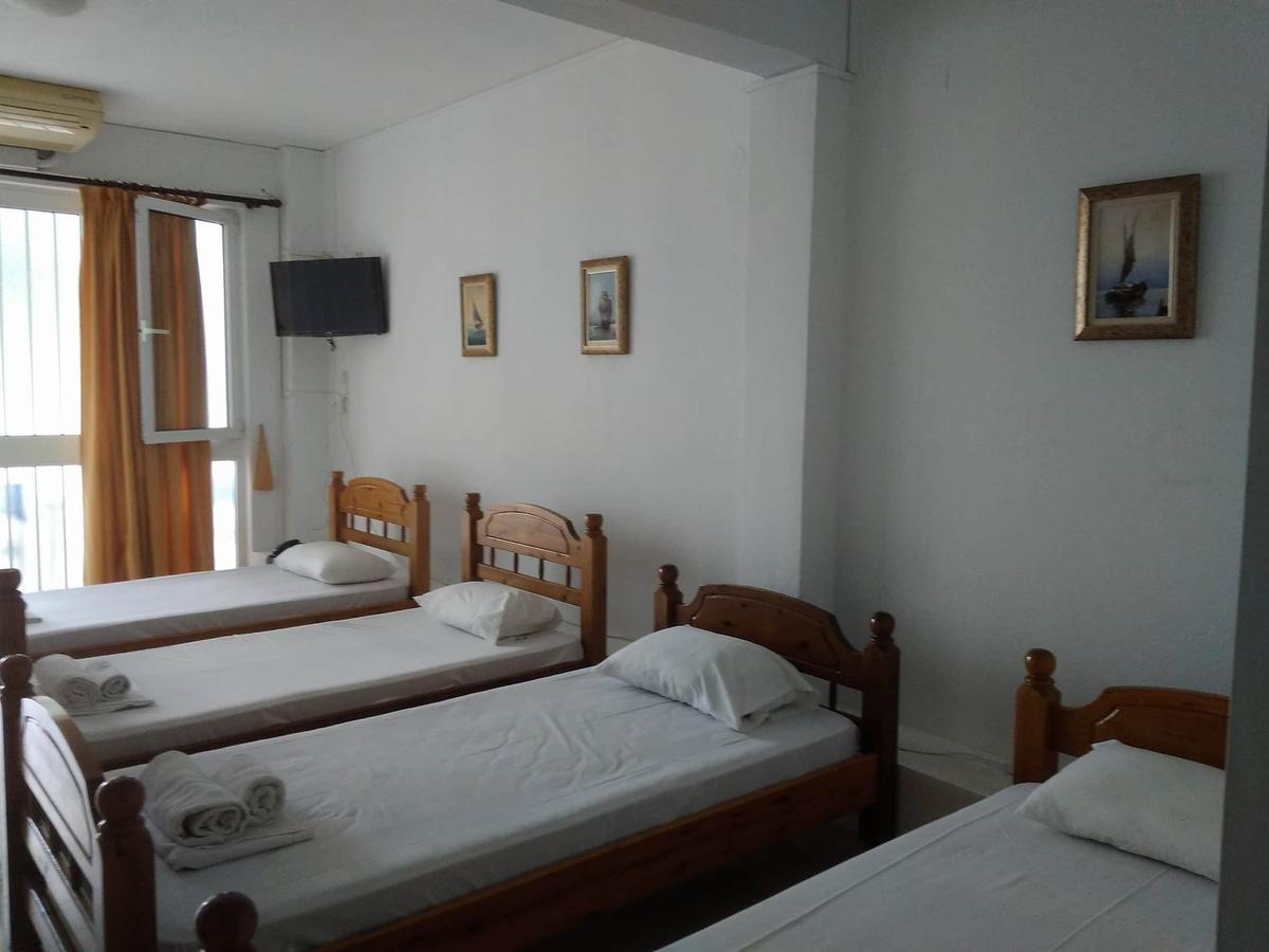 Revis Station Plataria Hotel Екстериор снимка